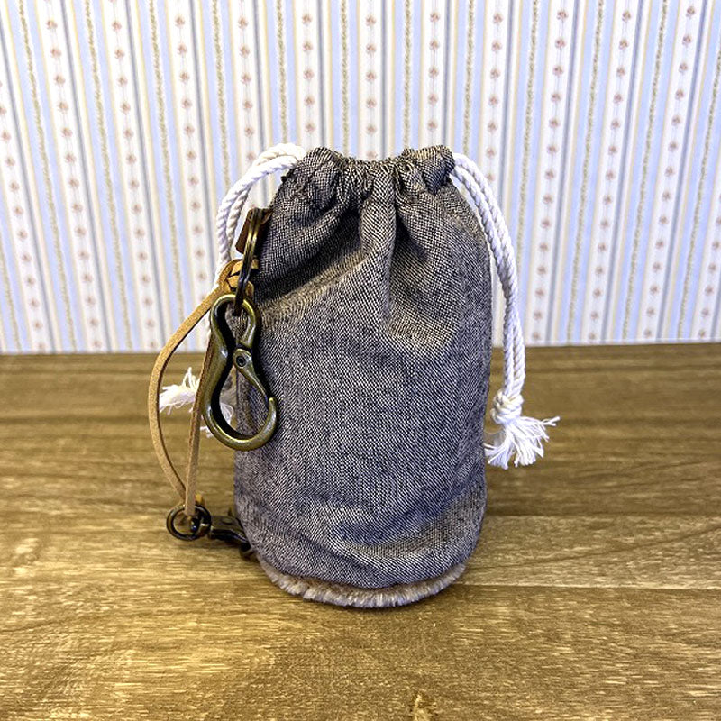 ちいくた(ネコ、ハチワレ、ベージュ×白)
