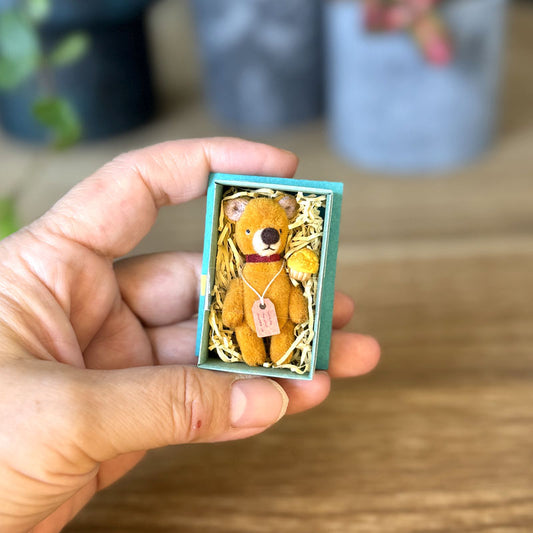 03.ちびくまさん(オレンジ、艶あり)