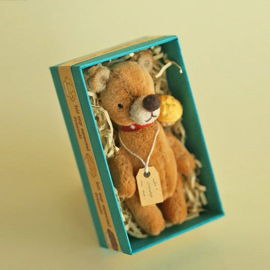 04.ちびくまさん（イエローオーカー）